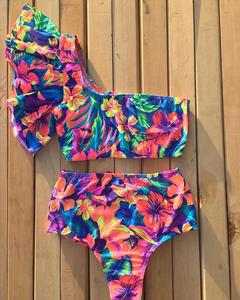 Pasarelle Biquini Ast