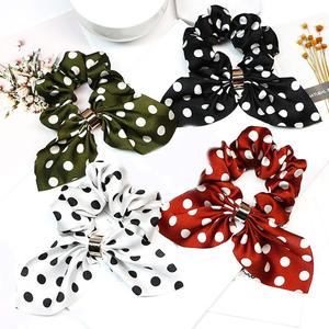 Goma pañuelo lunares